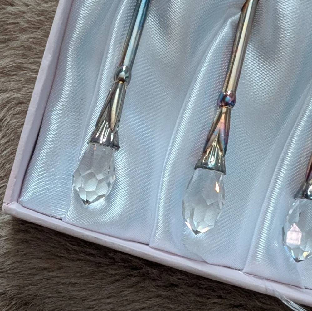 🆕🫰🏼 Vintage Iridescent Silver Teaspoon Set with Crystal Accents